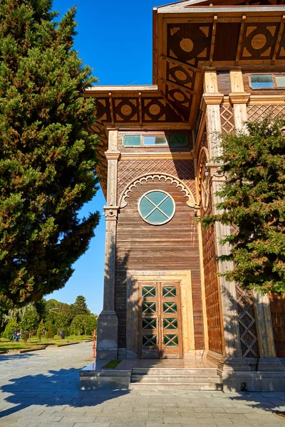 Niezwykły Dom Zbudowany Drewnianych Desek — Zdjęcie stockowe