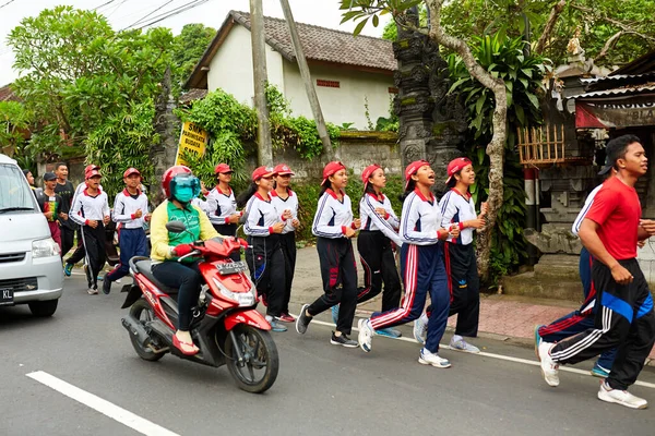 Tým Amatérských Sportovců Běhá Ostrově Bali Bali Indonésie 2018 — Stock fotografie
