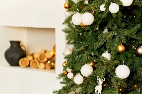 Útulný Sváteční Interiér Vánoční Stromeček Dovolená Doma Rodinou — Stock fotografie
