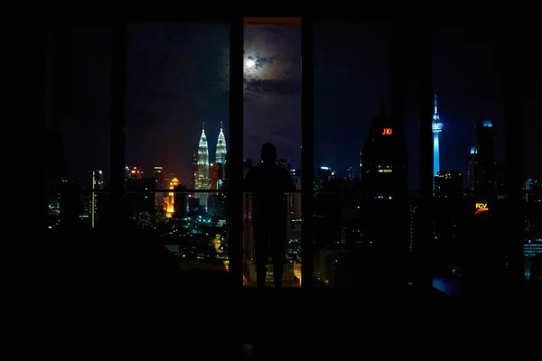 Silhouette Man Balcony Enjoying Night Landscape Downtown Kuala Lumpur View — Stock Photo, Image