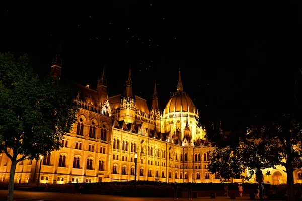 Evening Photo Parliament Building Budapest Majestic Saxon Architecture Illuminated Warm — Stock Photo, Image