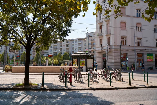 Bicycle Parking Street Modern European City Budapest Hungary 2022 — 图库照片