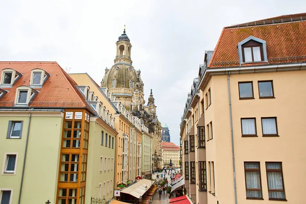 Улицы Вокруг Дворца Рыночными Ларьками Историческая Часть Дрездена Дрезден Германия — стоковое фото