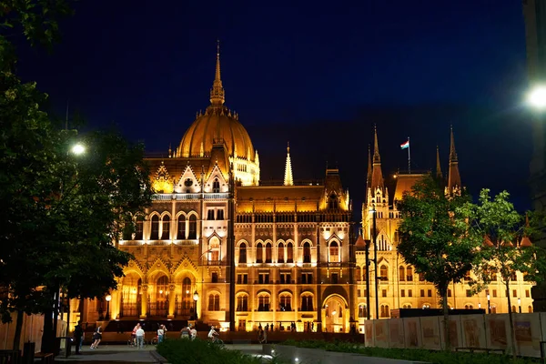 Esti Fotó Parlament Budapesti Épületéről Fenséges Szász Építészetet Meleg Sárga — Stock Fotó