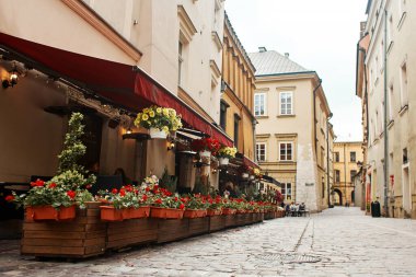 Krakow 'un merkezindeki eski Avrupa caddeleri