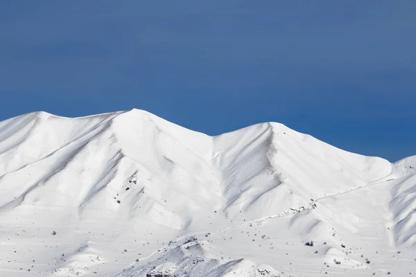 Snöiga Vinterberg Och Blå Klar Himmel Fin Soldag Kaukasus Shahdagh — Stockfoto