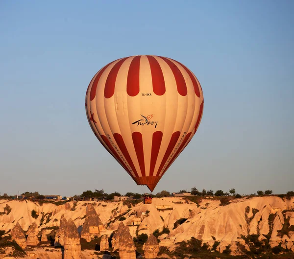 Gorem Cappadocia Turkey Maj 2013 Balon Gorące Powietrze Tureckim Symbolem — Zdjęcie stockowe