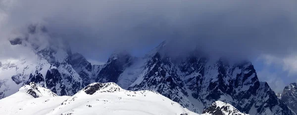 Snowy Rocks Haze Storm Clouds Blizzard Caucasus Mountains Winter Svaneti — Stock Photo, Image