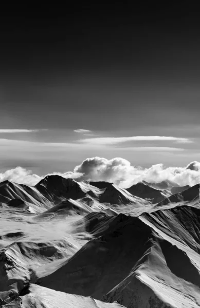 Montañas Nevadas Blancas Negras Por Noche Montañas Del Cáucaso Georgia —  Fotos de Stock