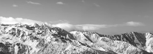 Panoramautsikt Över Snöiga Berg Vintersolens Dag Kaukasusbergen Georgia Regionen Svaneti — Stockfoto
