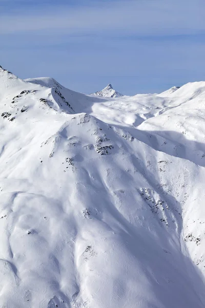 Χιονάτη Πίστα Σκι Εκτός Πίστας Ηλιόλουστο Οροπέδιο Και Κορυφή Ψηλά — Φωτογραφία Αρχείου