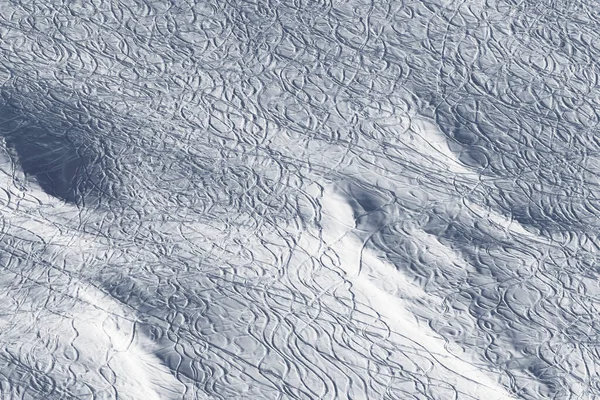 Nieve Fuera Pista Pendiente Para Freeride Con Rastros Esquís Tablas —  Fotos de Stock