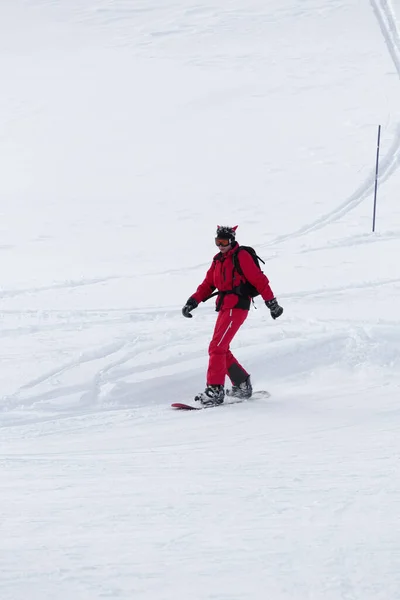 Snowboarder Sur Piste Ski Enneigée Après Une Chute Neige Jour — Photo