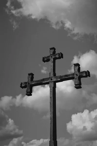 Ξύλινη Ορθοδοξία Διασχίζει Τον Ουρανό Διάθεσης Θρησκευτικά Υπόβαθρα — Φωτογραφία Αρχείου