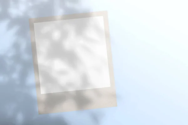 Beyaz Arkaplanda Izole Edilmiş Bir Kağıt Sayfa Defteri — Stok fotoğraf