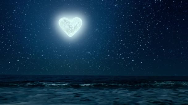 Księżyc Kształcie Serca Świeci Nad Morzem Walentynki Wysokiej Jakości Materiał — Wideo stockowe