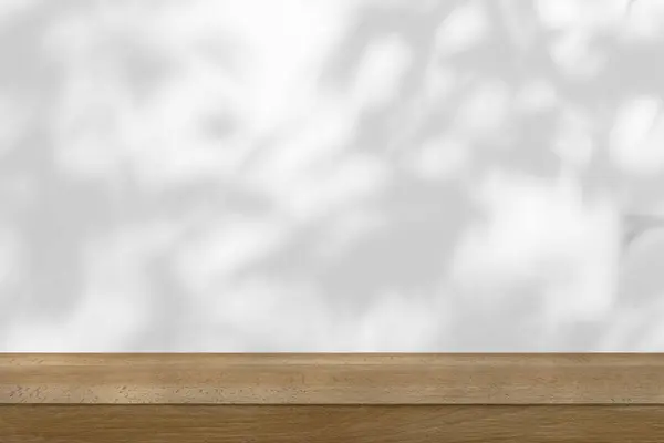Holztisch Auf Weißem Hintergrund — Stockfoto