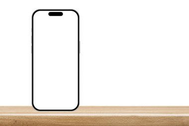 Telefon masanın üstünde.