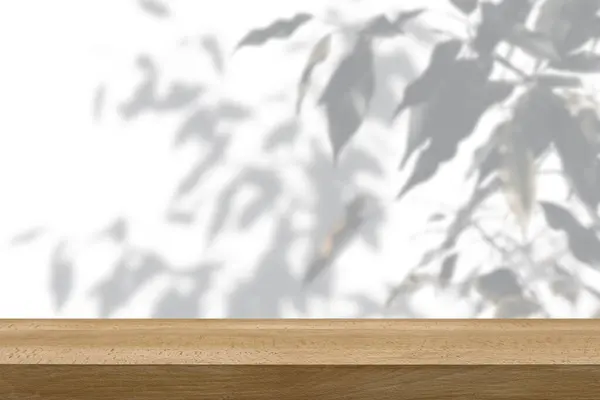 Fából Készült Asztal Fehér Alapon — Stock Fotó