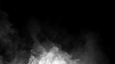 Siyah arka planda kırmızı yangın. Yüksek kalite 4k görüntü