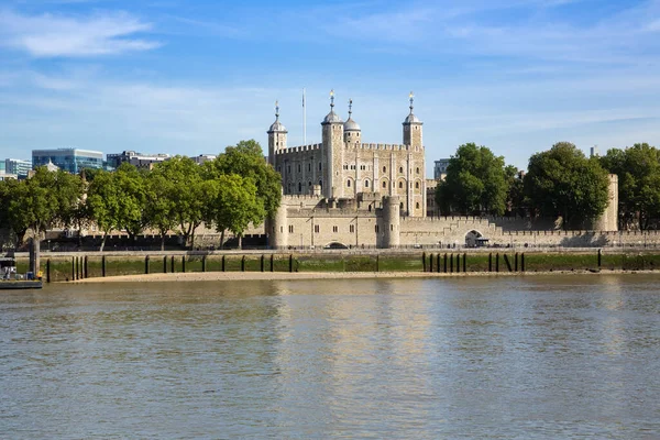 Tower London Aan Theems Londen Verenigd Koninkrijk Rechtenvrije Stockfoto's