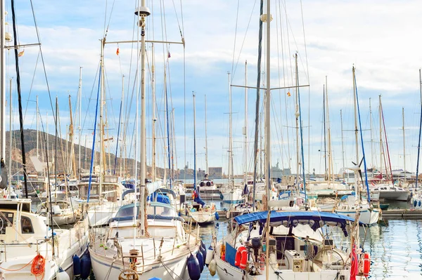 Yachts Luxe Amarrés Dans Marina Italie — Photo