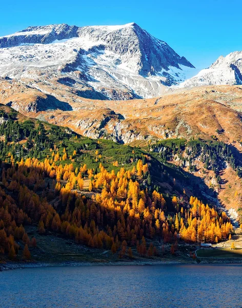 Alperna Landskap Berg Kvällen Sol Och Sjö Österrike — Stockfoto