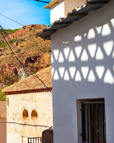Straße Eines Alten Bergdorfes Sonnenschein Schatten Der Wand Cartagena Spanien — Stockfoto