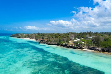 Güzel tropikal Adası Zanzibar havadan görünümü. Deniz sahilinde Zanzibar, Tanzanya.