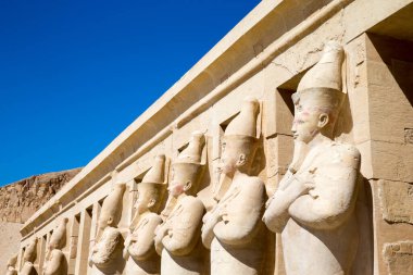 Mısır'ın luxor yakınındaki başına Tapınağı