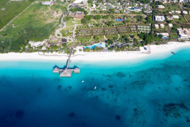 Güzel tropikal Adası Zanzibar havadan görünümü. Deniz sahilinde Zanzibar, Tanzanya.