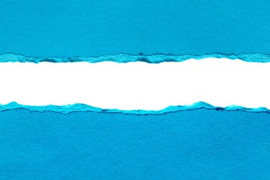 kırpma yolu ile beyaz arkaplan üzerinde yırtık kağıt