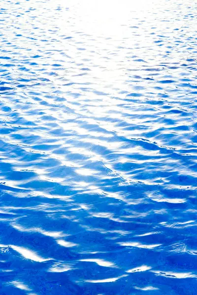 Blauer Hintergrund Von Meerwasser Stockbild