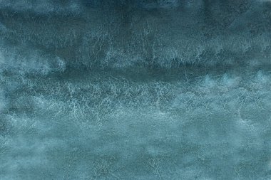 Yeşil watecolor arka planı. Elle boyanmış yeşil suluboya. Soyut suluboya arkaplanı