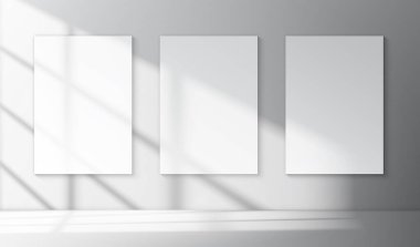 Boş minimalist iç mekanının içinde yumuşak pencere gölgeleri olan üç beyaz dikey A4 posterinin gerçekçi vektör modellemesi. Yazdırma veya ürün sunum şablonu