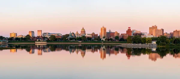 Harrisburg Lokakuuta 2022 Harrisburgin Kaupunkimaiseman Panorama Pennsylvaniassa — kuvapankkivalokuva