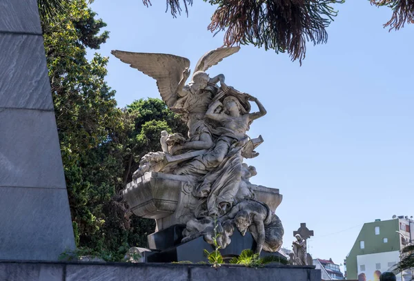 Andělské Řezby Nad Pohřebními Klenbami Mauzolea Hřbitově Recoleta Buenos Aires — Stock fotografie