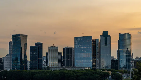 Skyline Des Finanzdistrikts Von Buenos Aires Argentinien Bei Sonnenuntergang — Stockfoto