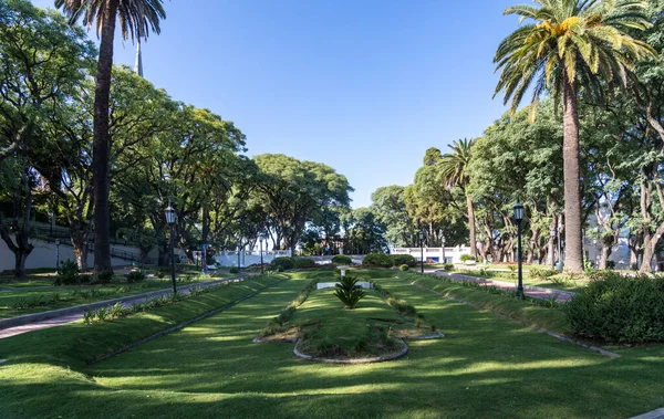 Orologio Floreale Giardini Plaza Mitre Intorno Alla Cattedrale San Isidro — Foto Stock