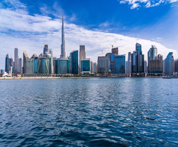 Skyline Del Distrito Céntrico Dubai Visto Desde Nivel Del Agua —  Fotos de Stock