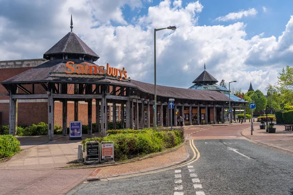 Oswestry Shropshire Maio 2023 Entrada Para Supermercado Sainsburys Dia Ensolarado — Fotografia de Stock