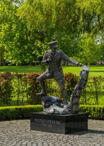 Oswestry Shropshire May 2023 Wilfred Owen Statue Cae Glas Park — Stock Photo, Image