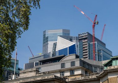 Londra 'nın finans bölgesinde yeni ofis binası inşaatı