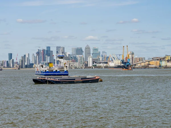 Woolwich London May 2023 Car Ferry Approached Woolwich Ferry Terminal — 图库照片