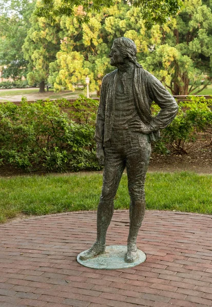 Williamsburg Ιουνίου 2023 Άγαλμα Του Απόφοιτου Thomas Jefferson Στην Πανεπιστημιούπολη — Φωτογραφία Αρχείου