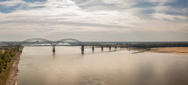 Extrémní Nízké Vodní Podmínky Řece Mississippi Pod Mostem Hernando Soto — Stock fotografie