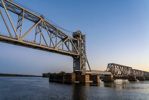Vitorlázás Mississippi Folyón Wabash Vasúti Híd Alatt Hannibal Közelében Missouri — Stock Fotó