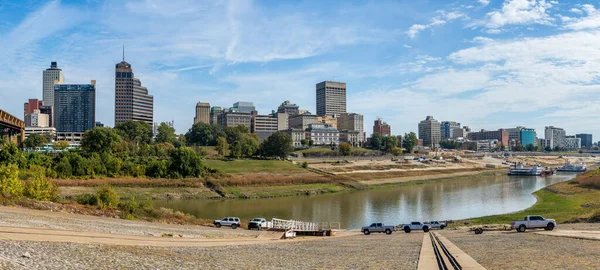 Panorámás Kilátás Memphis Tennessee Városkép Alacsony Vízállás Wolf Folyó Kikötő — Stock Fotó