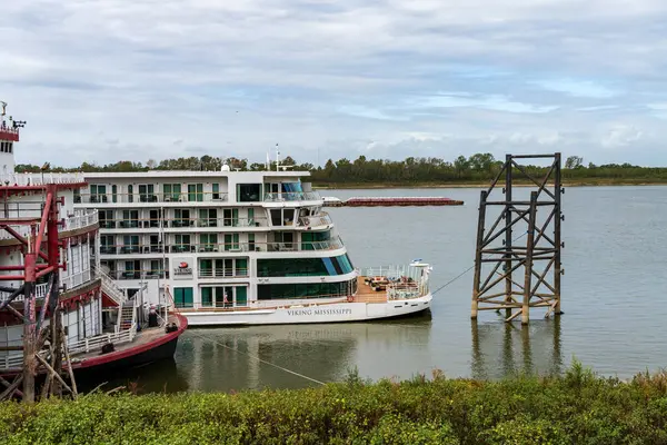 Baton Rouge Października 2023 Statek Wycieczkowy Viking Mississippi Dokował Obok Zdjęcie Stockowe