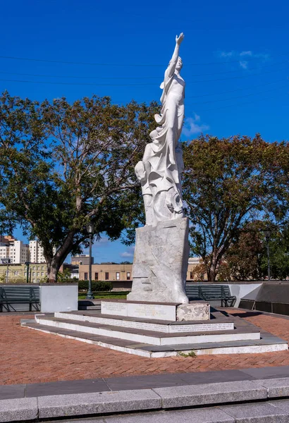 Nowy Orlean Października 2023 Pomnik Rzeźby Imigranta Franco Alessandrini Brzegu Zdjęcie Stockowe